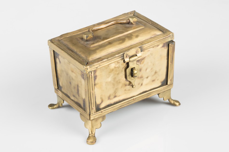 Anemos jewellery box