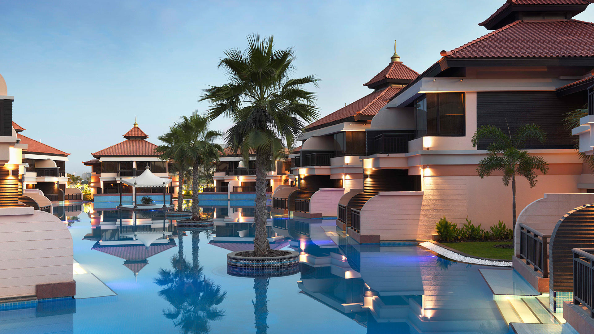 AnantaraPalmDubai_Pool02_property_banner