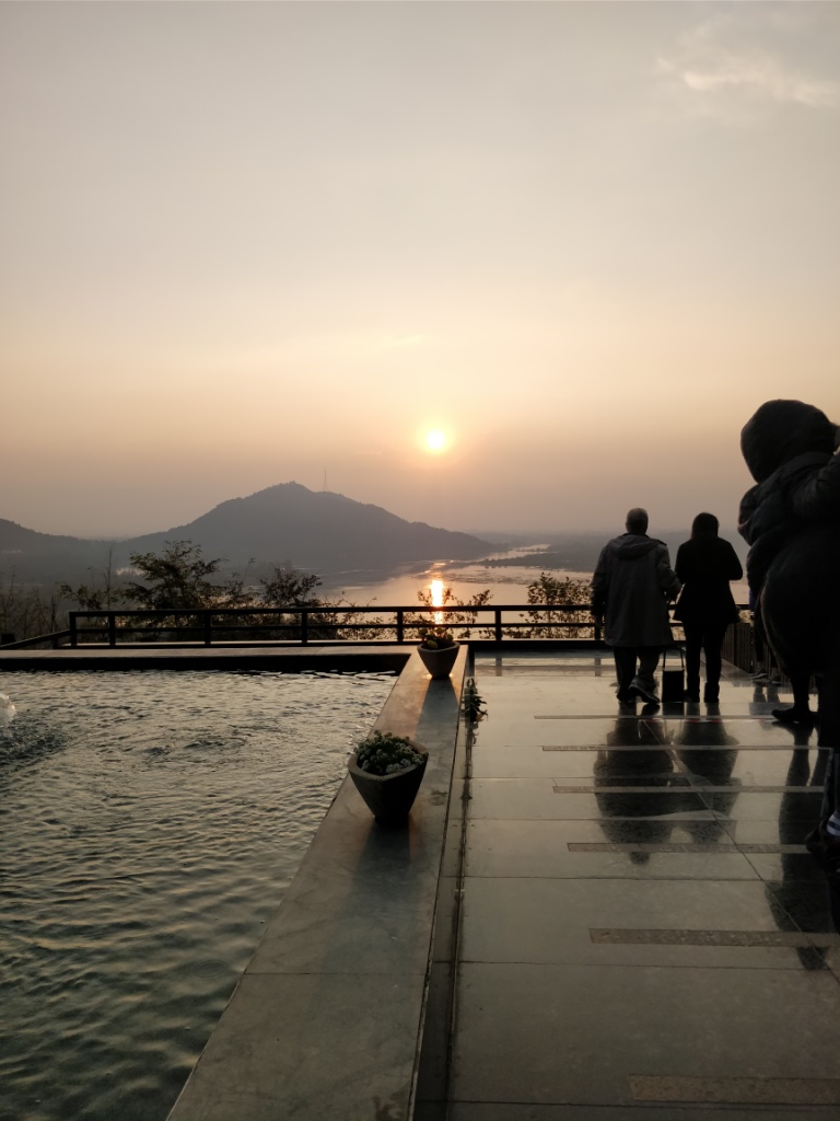 Sunset from Taj hotel.jpg