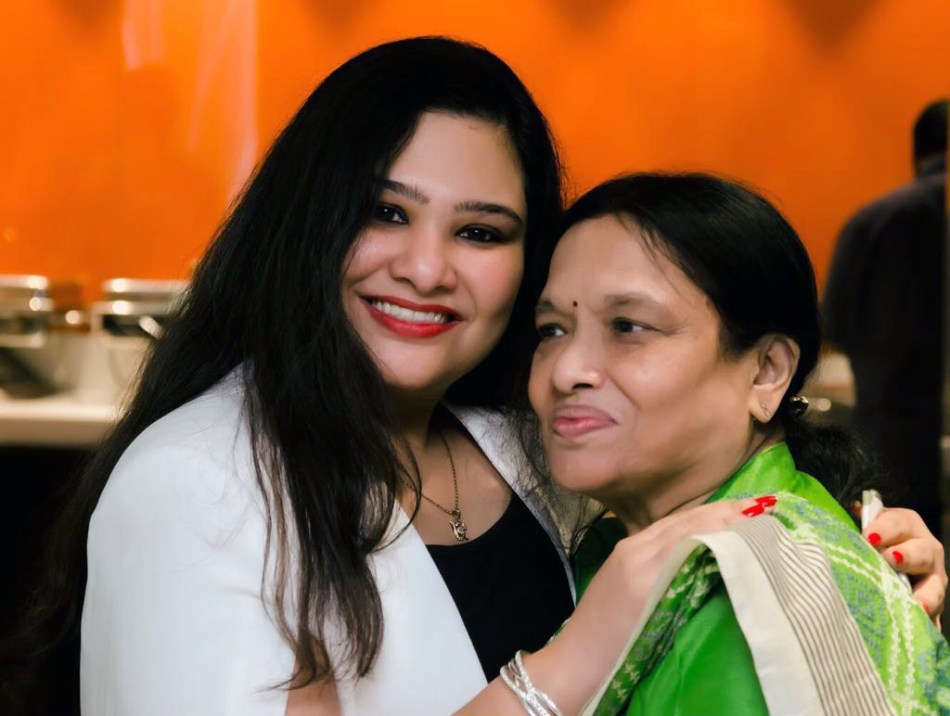 Anuradha Jhunjhunwala mother