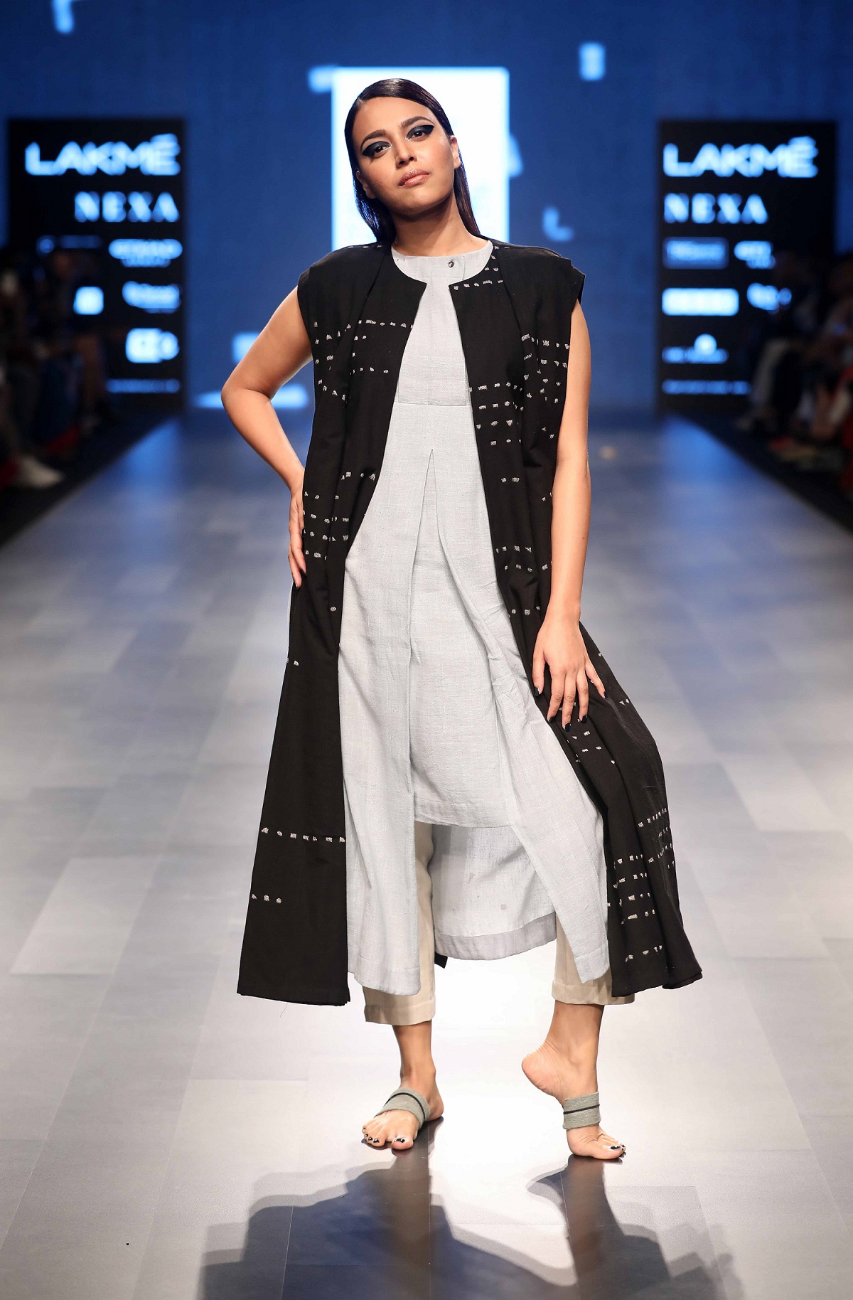 Swara bhaskar for crow