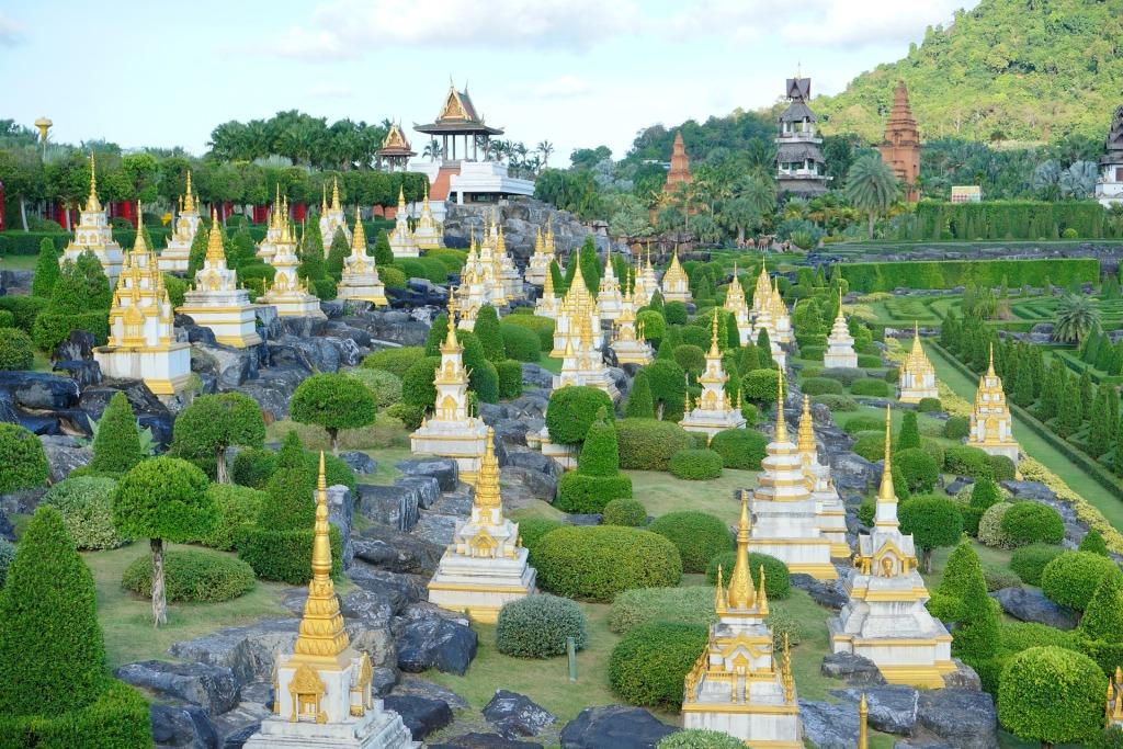travel - thailand nong-nooch-tropical-garden