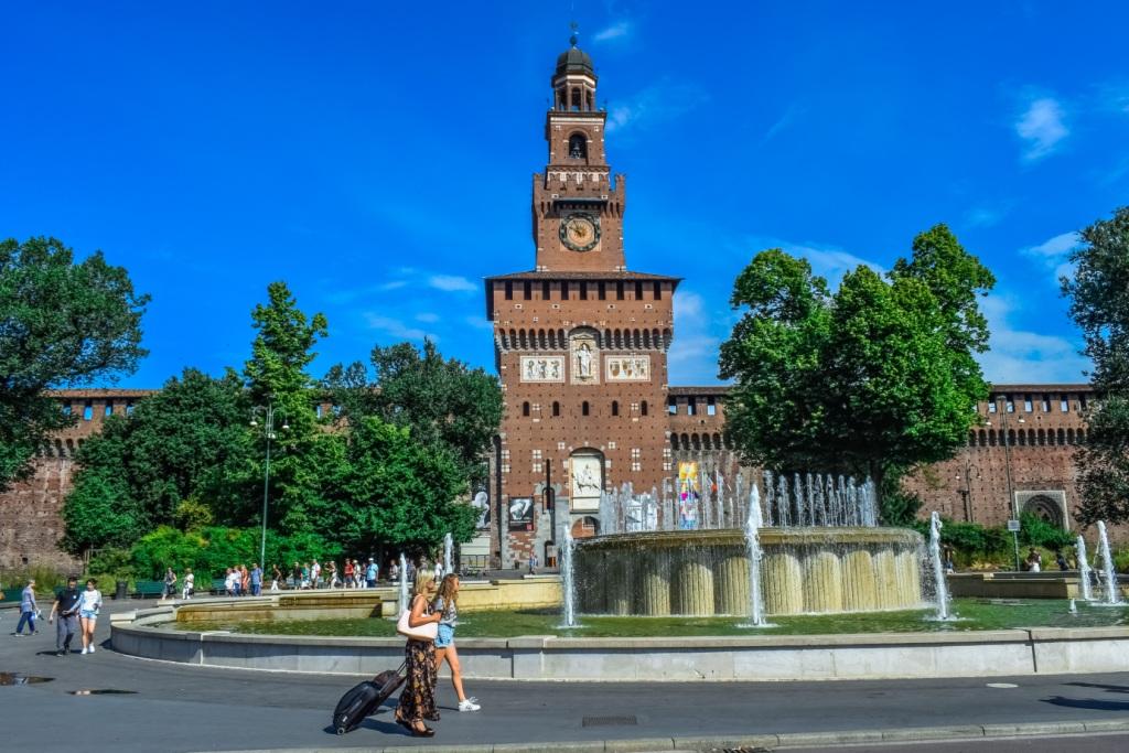 Travel - Milan fort