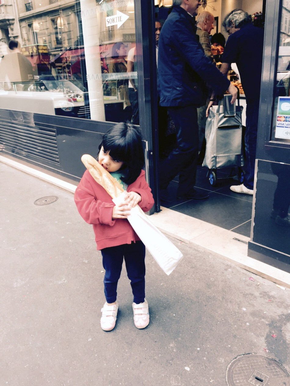 Travel - Paris Anaita