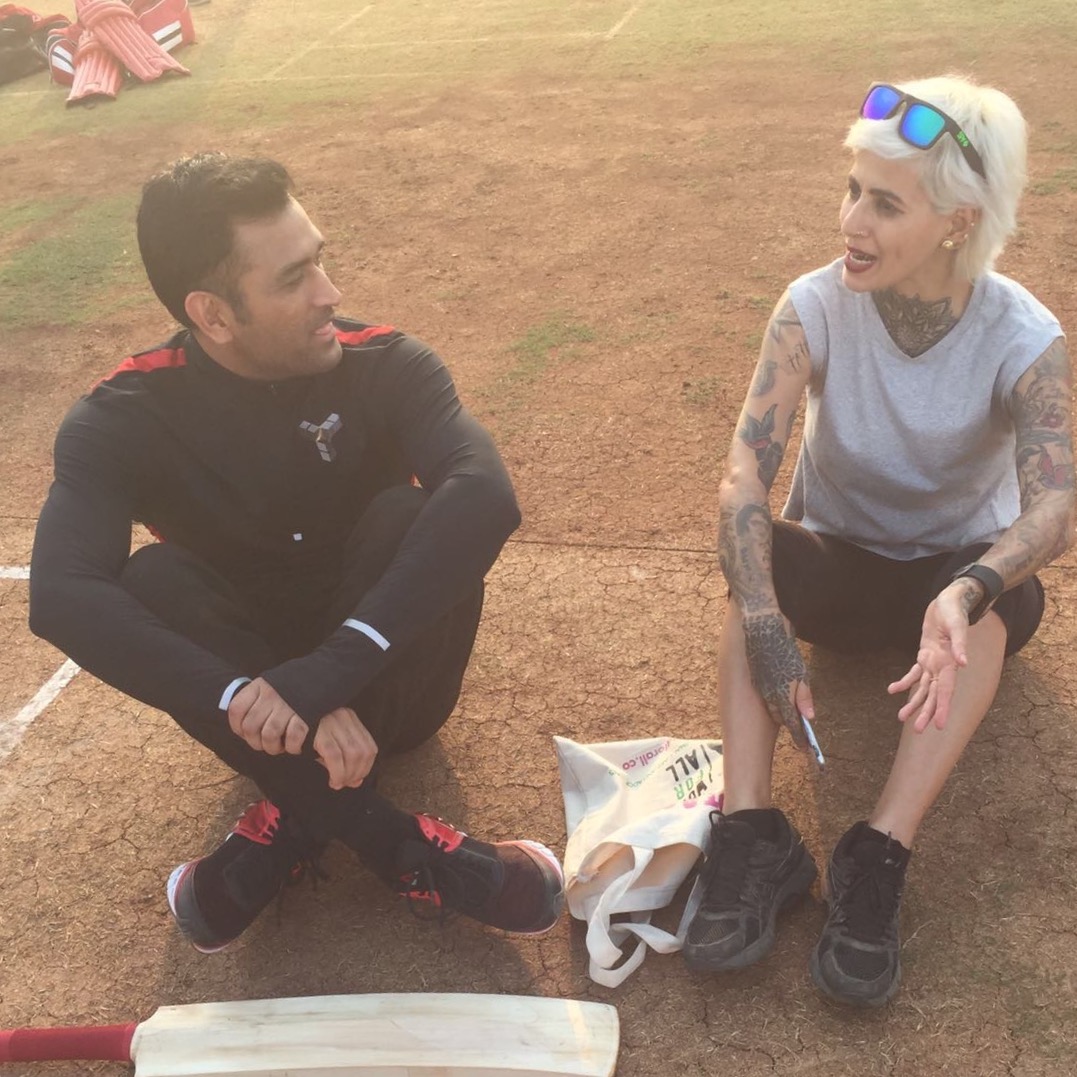 Sapna Bhavnani with MS Dhoni